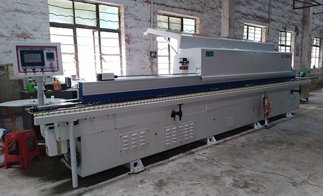 Multi-functional Edge Banding Machine